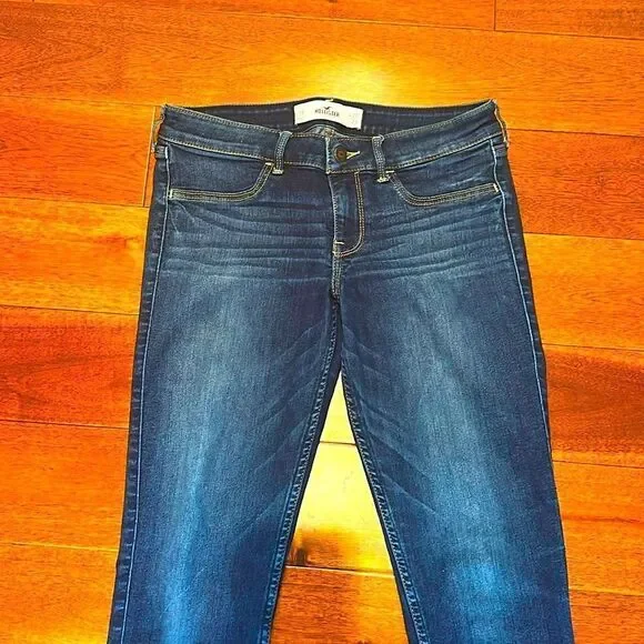 Hollister Jeans 7R - Picture 2 of 8